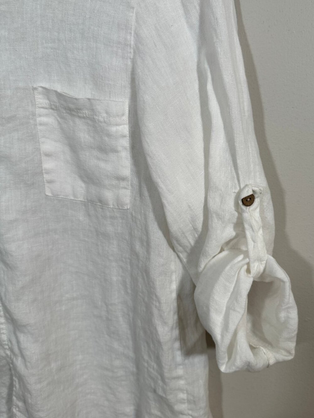 EUC 100% Linen Terzo Millennio Blouse Women's Small White Roll Tab Sleeve Beachy - Picture 6 of 10